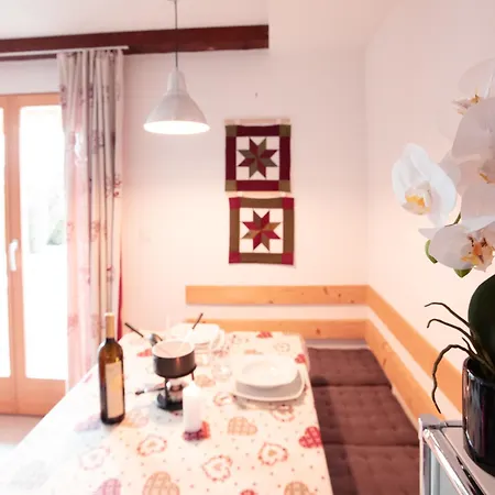 Chantebrise A2 By Interhome 切希尔雷斯